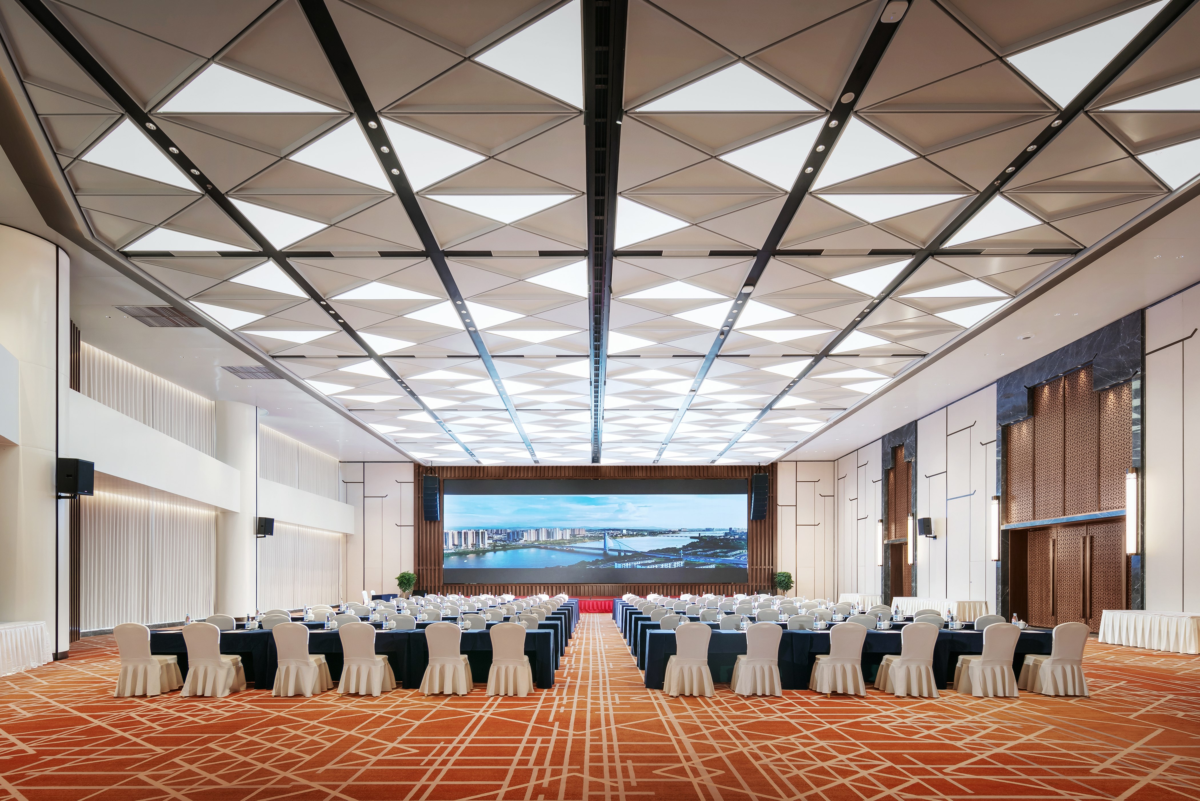 2fac27c6642b8ba38a7412de89adee58.jpg 鑫邦廳_副本.jpg